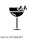 vesper cocktail glass drink glyph icon vector illustration. Стоковая иллюстрация, иллюстратор Vectorwin / Фотобанк Лори
