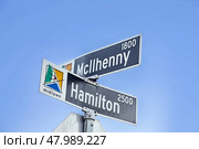 street name Mcllhenny and Hamilton in Midtown Houston. Стоковое фото, фотограф Joerg Hackemann / PantherMedia / Фотобанк Лори