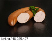sausages handmade by the butcher. Стоковое фото, фотограф Joerg Hackemann / PantherMedia / Фотобанк Лори