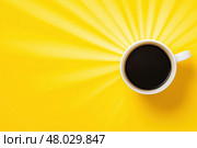 Черный кофе с солнечным настроением. Стоковое AI-изображение, AI-художник Александр Жуков / Фотобанк Лори