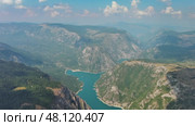 Piva river canyon aerial Montenegro. Стоковое видео, видеограф Михаил Коханчиков / Фотобанк Лори