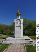 Часовня памяти жертв политических репрессий. Челябинская область, город Еманжелинск, Городской сквер. Редакционное фото, фотограф Алексей Иванов / Фотобанк Лори