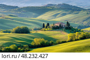 Rolling Green Hills With a Villa Nestled in the Tuscan Countryside During the Afternoon Light. Стоковое AI-изображение, AI-художник Юлия Гапеенко / Фотобанк Лори