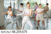 Group of children dancing jazz funk. Стоковое фото, фотограф Яков Филимонов / Фотобанк Лори