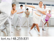 Group of children dancing jazz funk. Стоковое фото, фотограф Яков Филимонов / Фотобанк Лори