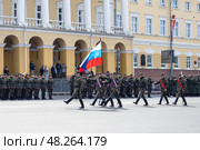 Знаменная группа на репетиции военного парада в честь Дня Победы. Нижний Новгород. 80я годовщина победы в Великой Отечественной Войне. Редакционное фото, фотограф Константин Григорьев / Фотобанк Лори