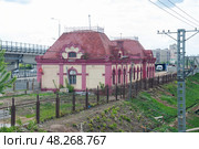 Станция Петровско-Разумовская Октябрьской Железной Дороги, МЦД, D3. Бывшее здание вокзала (улица Линии Октябрьской Железной Дороги, 1Б), 1896 года. Редакционное фото, фотограф Алёшина Оксана / Фотобанк Лори