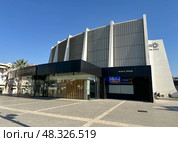 The Benjamin Duhl center for the Performing Arts. Редакционное фото, фотограф Irina Opachevsky / Фотобанк Лори