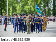 Парад Победы 9 мая, посвящённый 80-й годовщине Победы в Великой Отечественной войне, на главной площади им. М. Горького. Город Бердск, Новосибирская область, Западная Сибирь. Редакционное фото, фотограф Евгений Мухортов / Фотобанк Лори