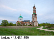 Рождественская церковь, с. Перевлес, Рязанская область. Редакционное фото, фотограф Ирина Яровая / Фотобанк Лори