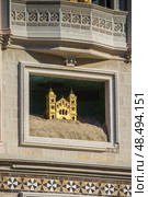 MESSINA, ITALY - NOVEMBER 06, 2018 - Decorations and golden elements of the Bell Tower of the Cathedral of Messina, Sicily. Стоковое фото, фотограф Сергей Богомяко / Фотобанк Лори