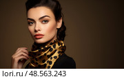 accessory gold leopard print ai generated. Стоковое AI-изображение, AI-художник Vectorwin / Фотобанк Лори