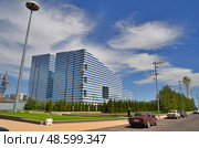The construction of modern buildings in Astana, Kazakhstan (2011 год). Редакционное фото, фотограф Александр Карпенко / Фотобанк Лори