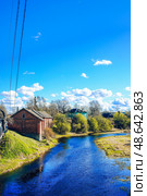 Амбар на реке Ладожка, Старая Ладога. Стоковое фото, фотограф Людмила Карташова / Фотобанк Лори