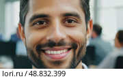 Happy young european professional businessman casual guy looking at camera close-up portrait. Confident smiling businessman entrepreneur small business owner posing in office. Стоковое AI-видео, аниматор ALLA YURTAYEVA / Фотобанк Лори