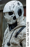 Futuristic Soldier with Helmet and Dirty Jacket, sci-fi concept. Стоковое AI-изображение, AI-художник Данила Большаков / Фотобанк Лори