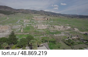the ancient city of Hierapolis. This is an ancient city near Pamukkale. drone. Стоковое видео, видеограф German Zvyagin / Фотобанк Лори