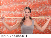 woman doing sport exercices. Стоковое фото, агентство Ingram Publishing / Фотобанк Лори