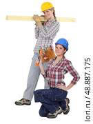 Female builders. Стоковое фото, агентство Ingram Publishing / Фотобанк Лори
