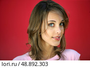 Young woman unsure of herself. Стоковое фото, агентство Ingram Publishing / Фотобанк Лори