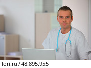 A medical professional. Стоковое фото, агентство Ingram Publishing / Фотобанк Лори