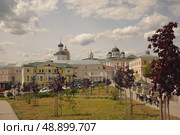 Г. Арзамас Нижегородской области. Сквер Листьева и улица Мучной ряд. Редакционное фото, фотограф Ельцов Владимир / Фотобанк Лори