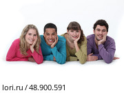 Portrait of a group of friends. Стоковое фото, агентство Ingram Publishing / Фотобанк Лори