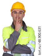 Pensive laborer. Стоковое фото, агентство Ingram Publishing / Фотобанк Лори