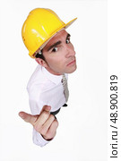 Engineer shaking his finger. Стоковое фото, агентство Ingram Publishing / Фотобанк Лори