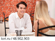 Couple enjoying romantic date. Стоковое фото, агентство Ingram Publishing / Фотобанк Лори