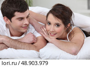 Couple at bedtime. Стоковое фото, агентство Ingram Publishing / Фотобанк Лори