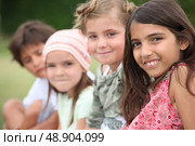Group of children. Стоковое фото, агентство Ingram Publishing / Фотобанк Лори