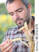 Man with spike. Стоковое фото, агентство Ingram Publishing / Фотобанк Лори