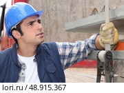 Construction worker on site. Стоковое фото, агентство Ingram Publishing / Фотобанк Лори