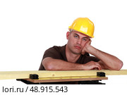 Bored carpenter, Стоковое фото, агентство Ingram Publishing / Фотобанк Лори