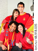 Group of Spanish supporters. Стоковое фото, агентство Ingram Publishing / Фотобанк Лори