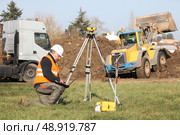 Civil engineer on a construction site. Стоковое фото, агентство Ingram Publishing / Фотобанк Лори