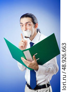 Businessman with his lips sealed. Стоковое фото, агентство Ingram Publishing / Фотобанк Лори