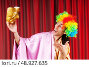 Theater concept with masked actor . Стоковое фото, агентство Ingram Publishing / Фотобанк Лори