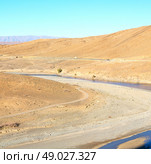 in   valley  morocco         africa the atlas dry  mountain   ground isolated hill . Стоковое фото, агентство Ingram Publishing / Фотобанк Лори