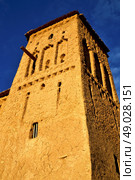 africa  in histoycal maroc  old construction  and the blue cloudy  sky. Стоковое фото, агентство Ingram Publishing / Фотобанк Лори