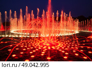 Светомузыкальный фонтан в Царицыно (2022 год). Редакционное фото, фотограф Соловьёв Максим Сергеевич / Фотобанк Лори