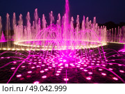Светомузыкальный фонтан в Царицыно (2022 год). Редакционное фото, фотограф Соловьёв Максим Сергеевич / Фотобанк Лори