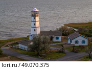 Старый маяк на береу Азовского моря майским вечером. Ростовская область. Стоковое фото, фотограф Виктор Карасев / Фотобанк Лори