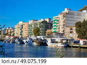 Cullera fisherboats port in Xuquer Jucar river of Valencia Spain. Стоковое фото, агентство Ingram Publishing / Фотобанк Лори