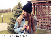 Fashionable portrait of a beautiful hipster girl. Denim stylish clothes. Glamorous Lady fashion trends. Стоковое фото, агентство Ingram Publishing / Фотобанк Лори