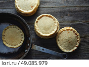 Sopes handmade mexican traditional food thick corn masa tortillas. Стоковое фото, агентство Ingram Publishing / Фотобанк Лори