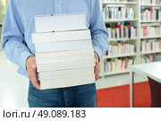 pile of books. Стоковое фото, агентство Ingram Publishing / Фотобанк Лори