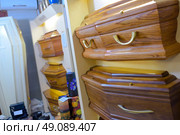 Display of different styles of coffins. Стоковое фото, агентство Ingram Publishing / Фотобанк Лори