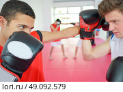 punch. Стоковое фото, агентство Ingram Publishing / Фотобанк Лори
